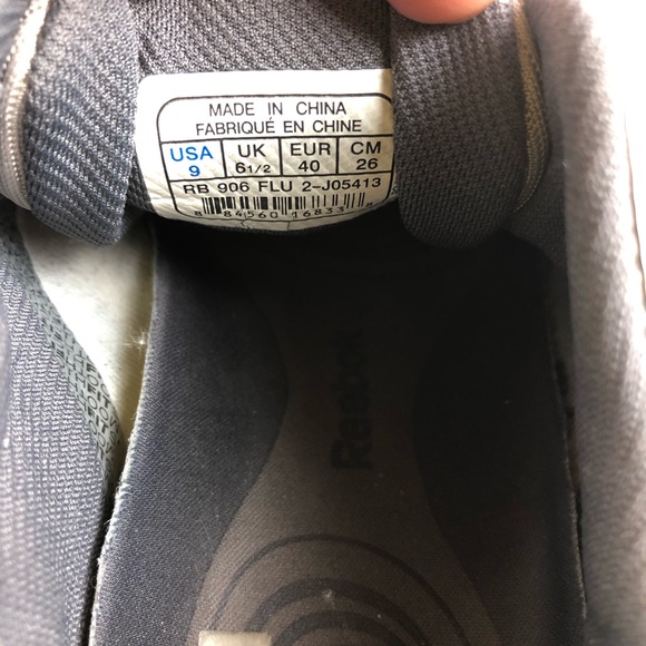 Reebok Easytone Walking Toning Exercise Shoes Size 9 Gray Womens - Picture 9 of 9